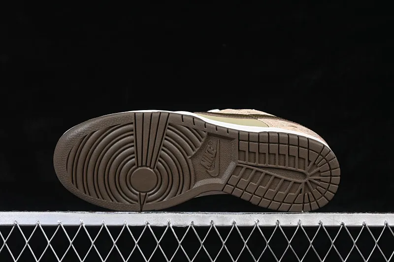 All categories Nk SB Dunk series Nk SB Dunk Low low-top sneakers F version Nike SB Dunk Low Year of the Horse limited low-top casual sneakers IQ1118-220